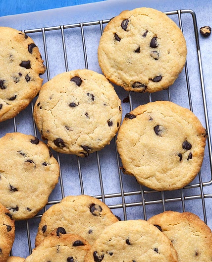 Keto Chocolate Chip Cookies