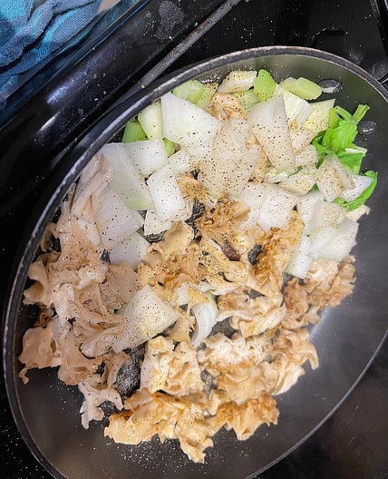 Easy Chicken Bean Soup