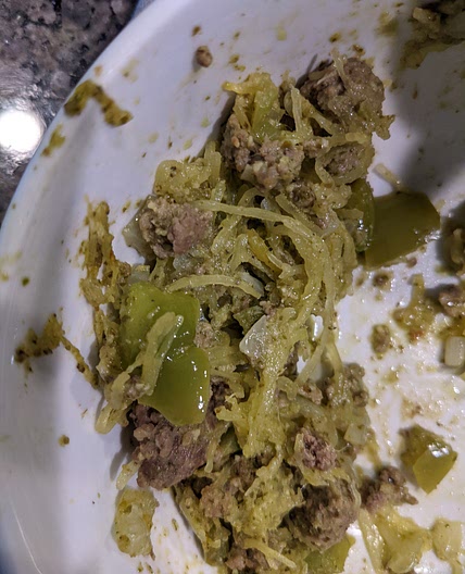 Green beef pasta