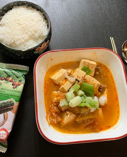 Kimchi Jjigae김지 씨개 (Kimchi Stew)