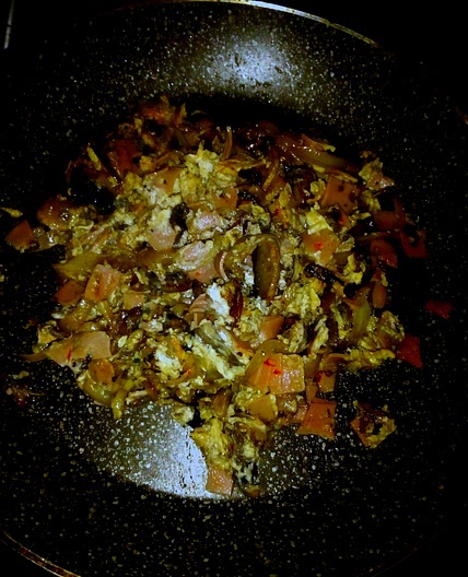 Mushroom scrambled eggs with ham