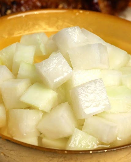 Pickled radish (Chicken-mu: 치킨무)