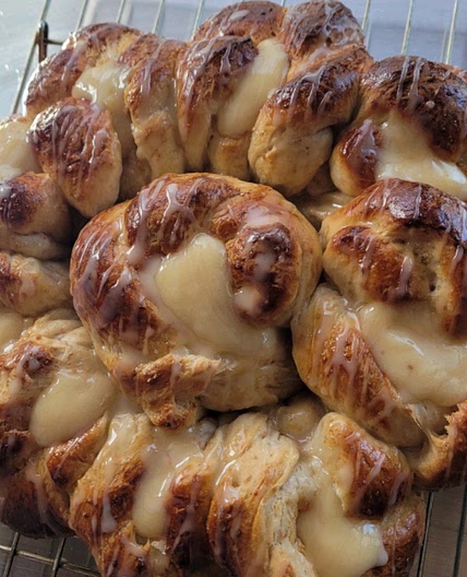 Pull-Apart Easter Blossom Bread