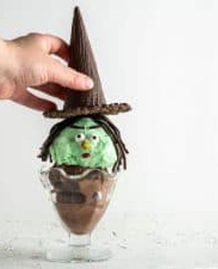 Halloween Ice Cream Sundaes