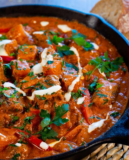 Slowcooker Beef Goulash by Pureety