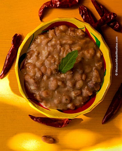 Authentic Mexican Refried Beans Recipe (Frijoles Refritos)