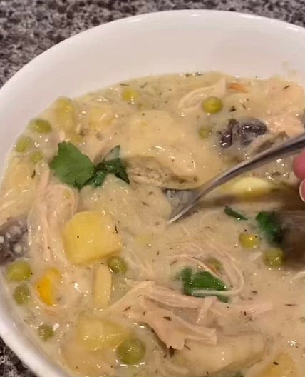 Easy Chicken and Dumplings