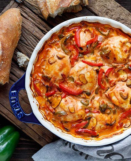 Deftige Hähnchenbrustfilets nach Räuberfleisch-Art