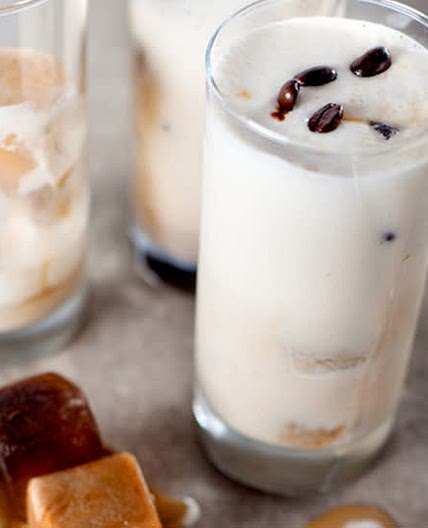 Morning Mocha Smoothie Recipe with Coffee Ice Cubes