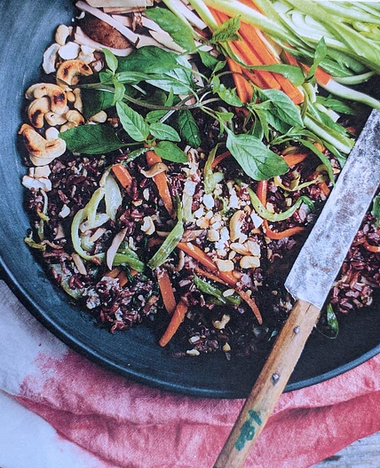 Riz rouge à la cantonaise