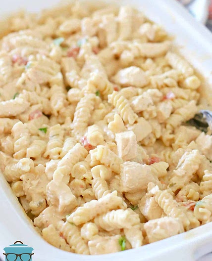 CROCK POT SALSA RANCH CHICKEN PASTA