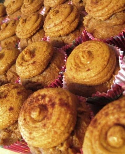 Mini Pumpkin Spice Cupcakes with Cinnamon Chip Icing