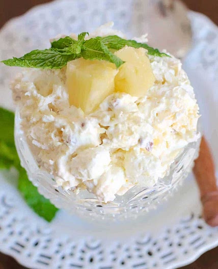 THE BEST PINEAPPLE FLUFF