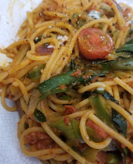 Red pepper zucchini noodles