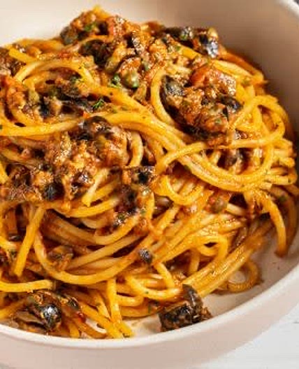 Spaghetti Puttanesca (Spaghetti With Capers, Olives, and Anchovies) Recipe
