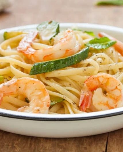 Pasta gamberi e zucchine 🦐