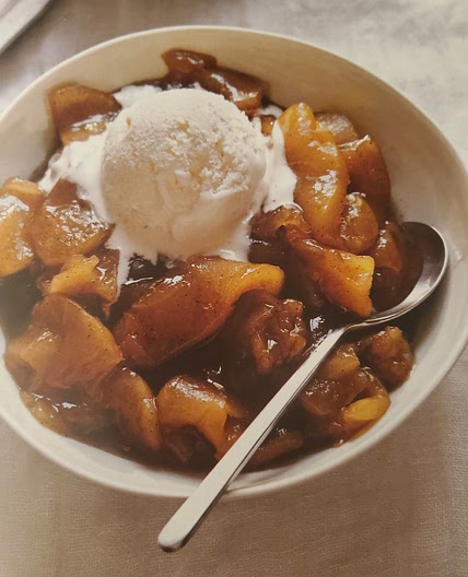 Crustless Apple Pie a la mode
