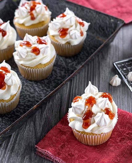 Eton Mess Cupcakes