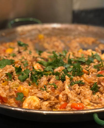 Easy Paella with Chicken, Prawns and Mussels