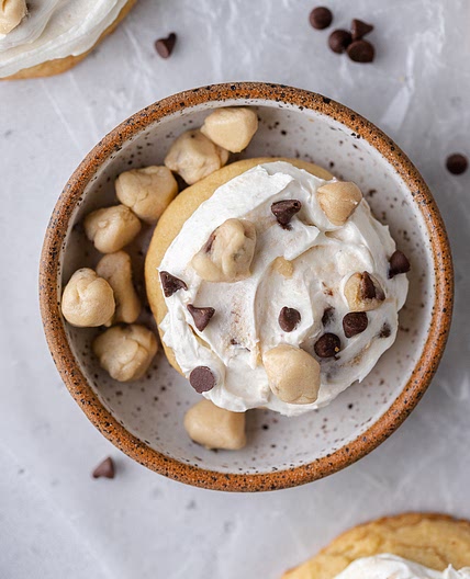 Crumbl 🙀 Cookie Dough Cookies