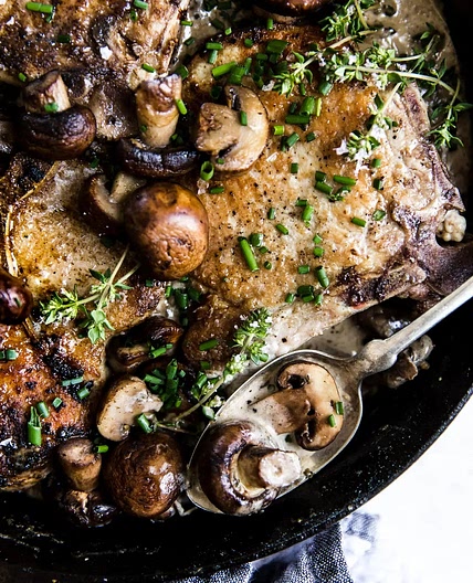 Pork Chops with Mushroom Cream Sauce 