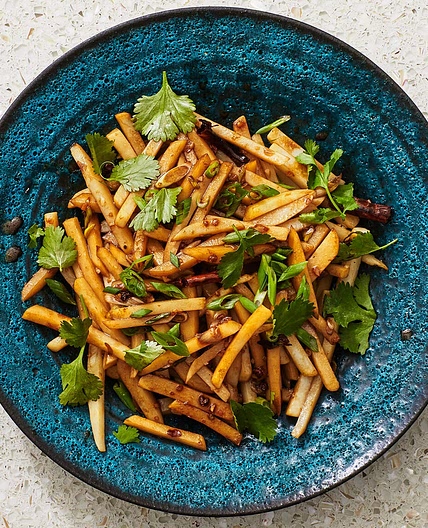 Spicy and Sour Sichuan-Style Stir-Fried Potatoes