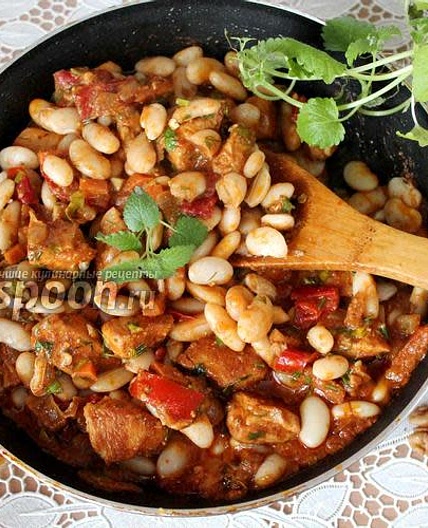 Курица с овощами и белой фасолью - лобио.