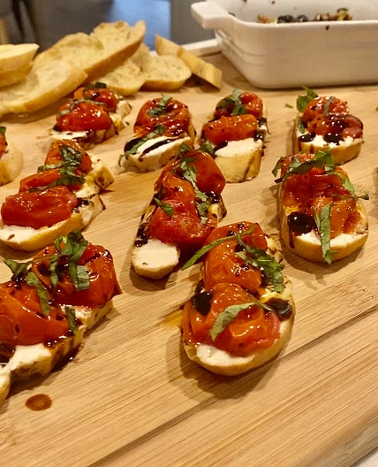 Goat cheese and tomato bruschetta