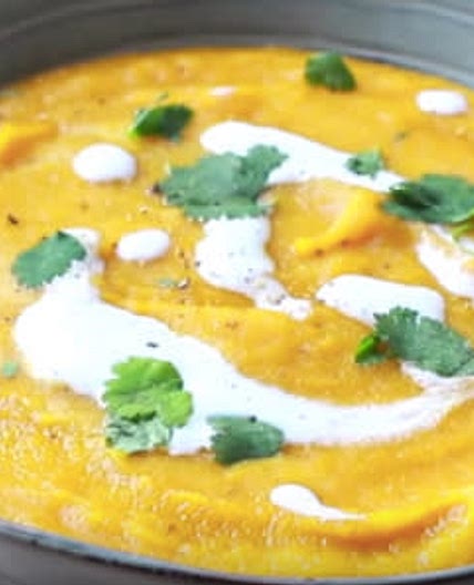 Velouté de carottes au curry et lait de coco  