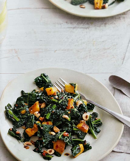 Kale with Dates and Caramelized Onions [HMC]