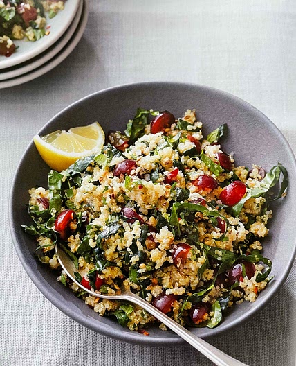 Kale Quinoa Salad with Red Grapes [HMC]