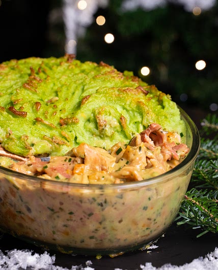 Turkey & Ham Pie with Watercress & Cheddar Mash Potato by Pureety