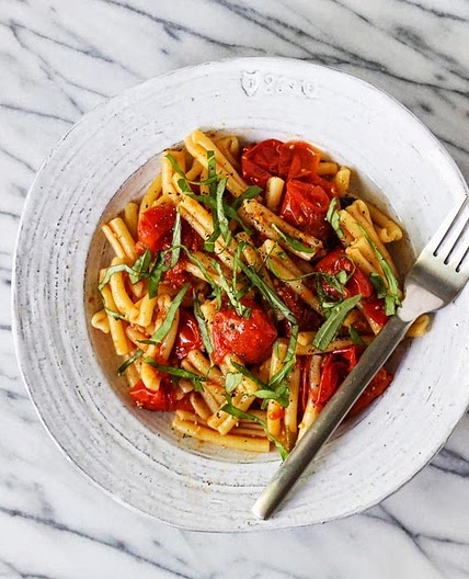 Pasta With Tomatoes, Basil and Garlic | Cup of Jo