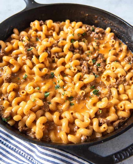 Cheeseburger Macaroni Skillet