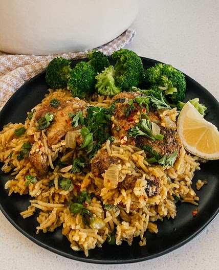 One Pot Crispy Chicken Thighs & Rice