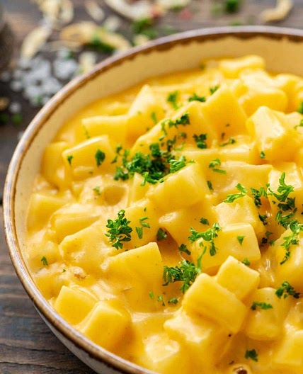 Crockpot Cheesy Potatoes
