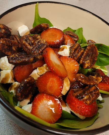Turkey strawberry spinach feta cheese salad with candied pecans