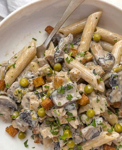 Vegan creamy pasta