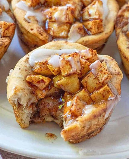 Easy Apple Pie Cinnamon Rolls