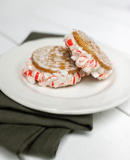 Iced Oatmeal Peppermint Ice Cream Sandwiches