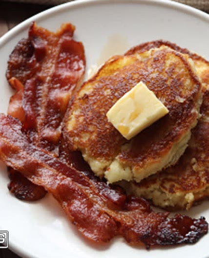 Keto-Friendly Fluffy Pancakes