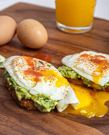 Easy Hash Brown Patty Avocado "Toast"