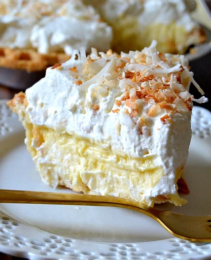 Coconut cream pie