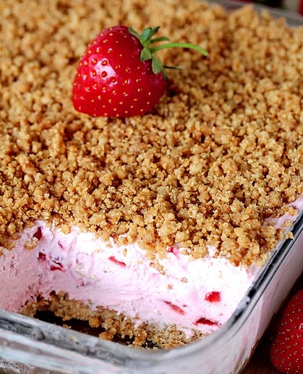 EASY FROZEN STRAWBERRY DESSERT