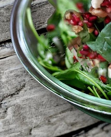 Spinach Pomegranate Salad