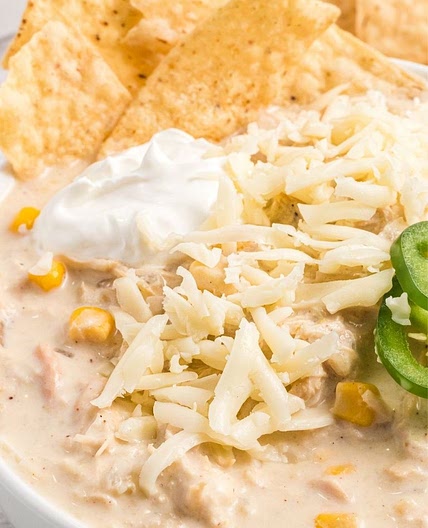 Slow Cooker Creamy White Chicken Chili