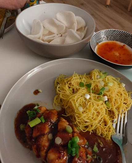 Honey chicken noodles