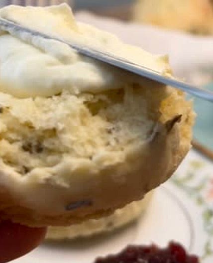 Lavender British scones 