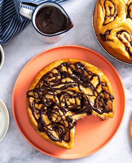Fluffy Chocolate Cinnamon Rolls
