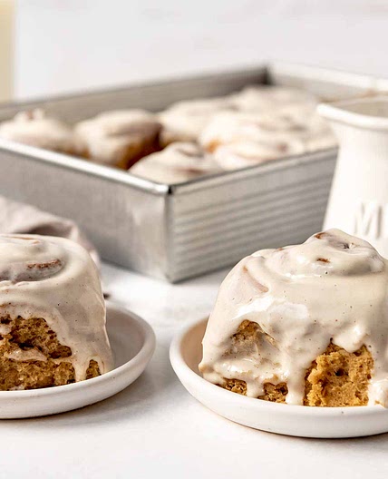 Gingerbread Cinnamon Rolls